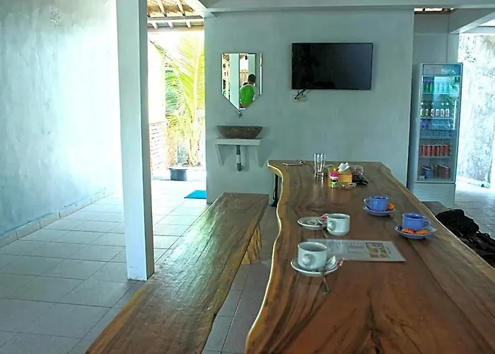 Peaceful House Twn Bed With Pool Incl Bf In Canggu Apartment Buduk